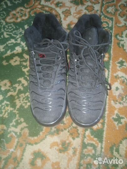 Продам кроссовки зимние
