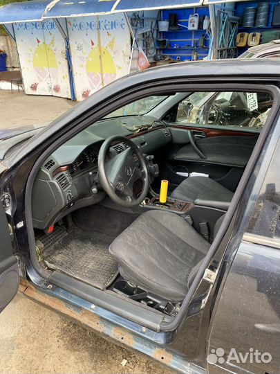 Разбор mercedes w210 2.4