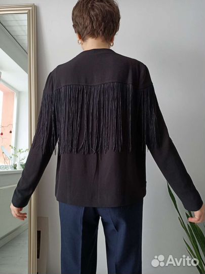 Пиджак с бахромой