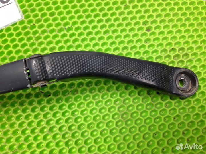 Поводок стеклоочистителя передний левый Qashqai 1