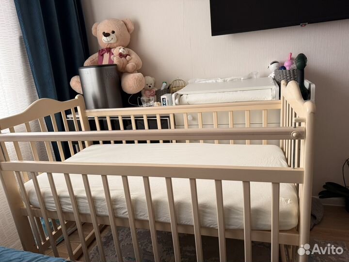 Детская кроватка для новорожденных
