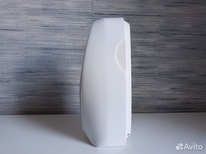 Аромадиффузор автоматический Airwick настенный