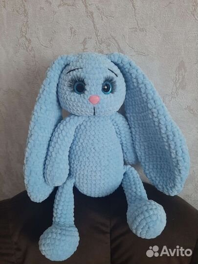 Вязаные игрушки зайка