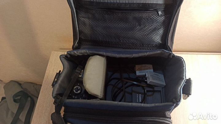 Зеркальный фотоаппарат canon 550d