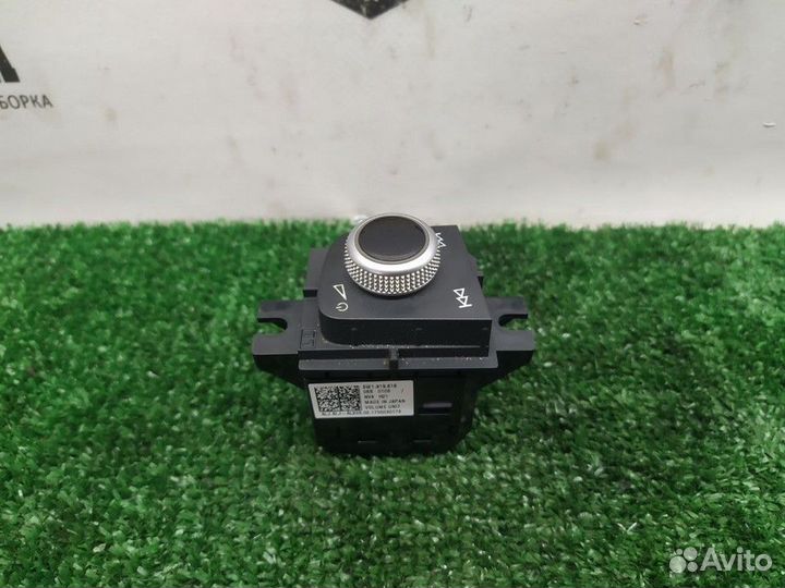 Джойстик управления мультимедиа Audi A4