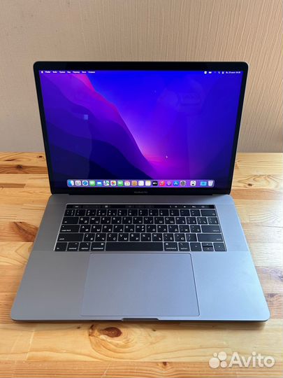 Ноутбук Apple MacBook Pro 15 (2018)