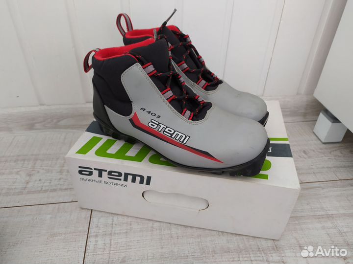 Лыжные ботинки Атеми р. 37, крепление sns