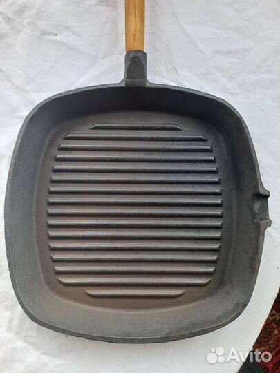 Чугунная сковорода гриль