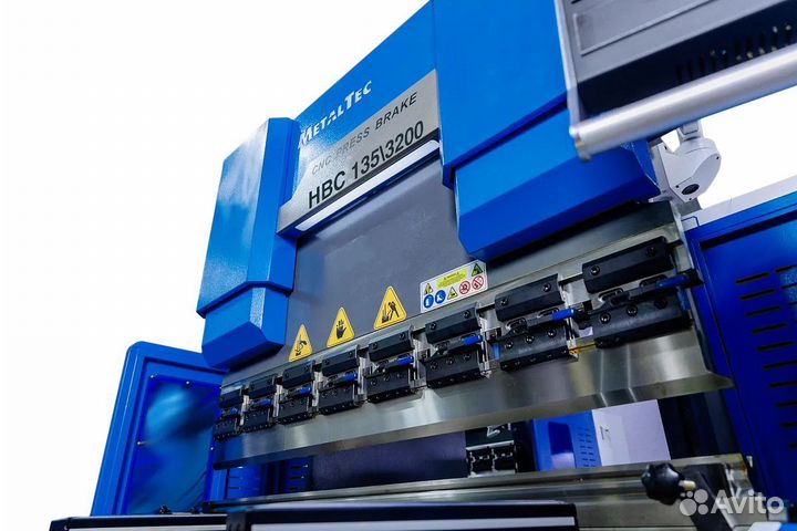 Гидравлический листогибочный пресс hbс 135/3200