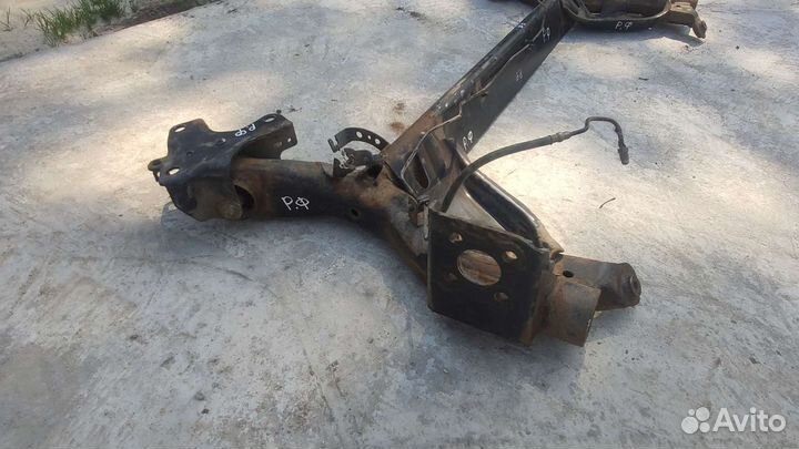 Балка задняя Renault Megan 3 Renault Fluence