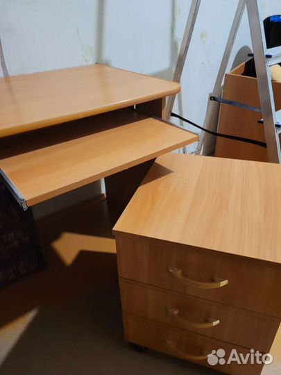 Компьютерный стол б/у