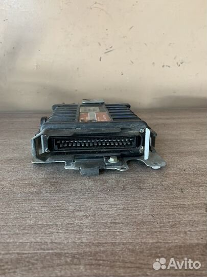 Блок управления Ауди 80 0261200251