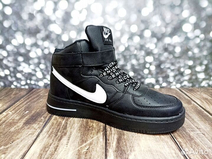 Мужские новые кроссовки