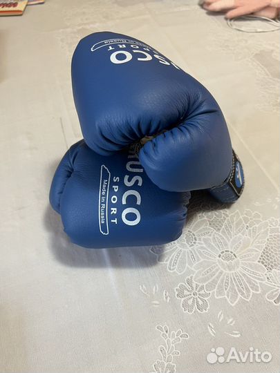 Боксерские перчатки