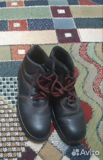 Новые рабочие ботинки