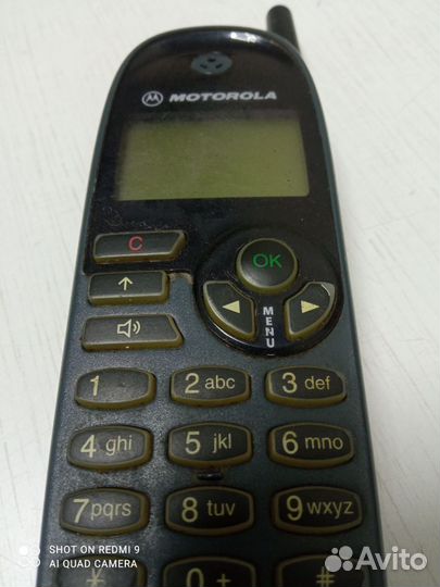 Телефон Motorola 90-Е