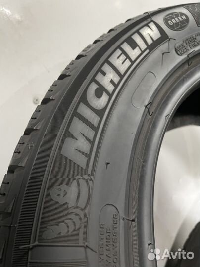 Michelin X-Ice 3 215/55 R16
