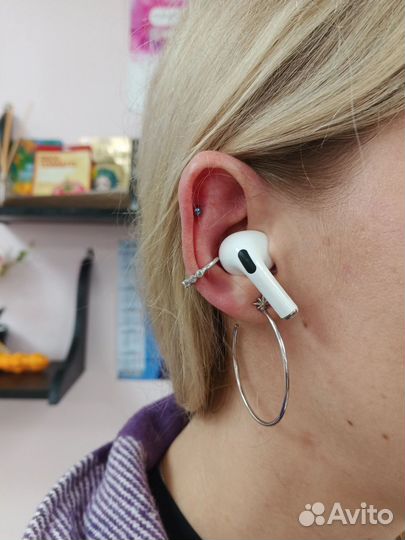 Модель на пирсинг