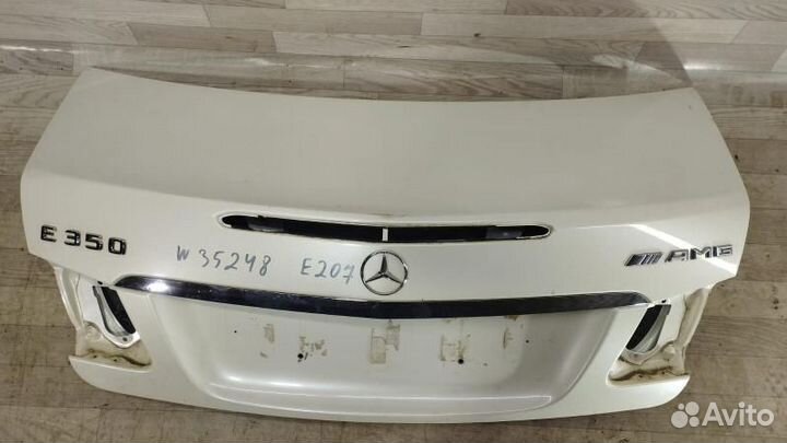 Крышка багажника Mercedes-Benz E207 / C207