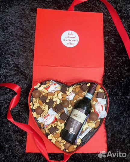 Коробки для клубники и зефира