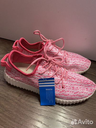 Кроссовки
