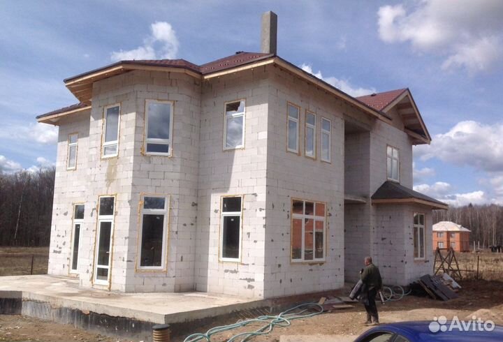 Бригада строителей