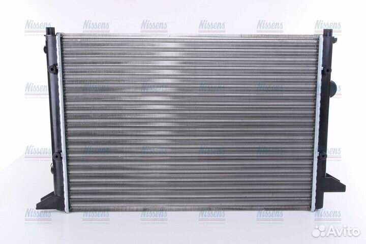 Радиатор двигателя VW passat 93