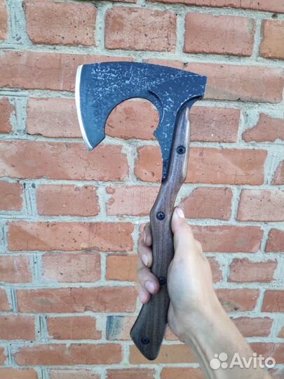Ручная работа топоры