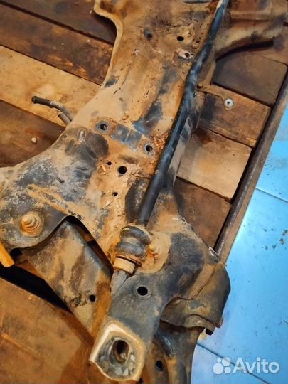 Подрамник kia rio 3