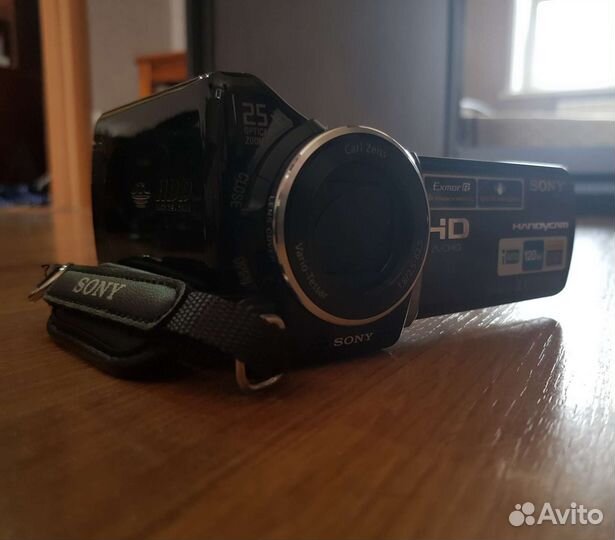 Видеокамера Sony HDR-XR150E