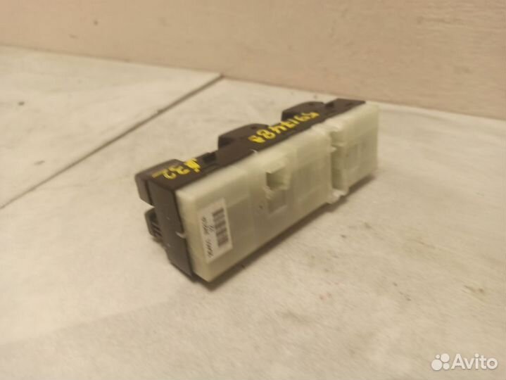 Блок управления стеклоподъемниками 25401JN21A