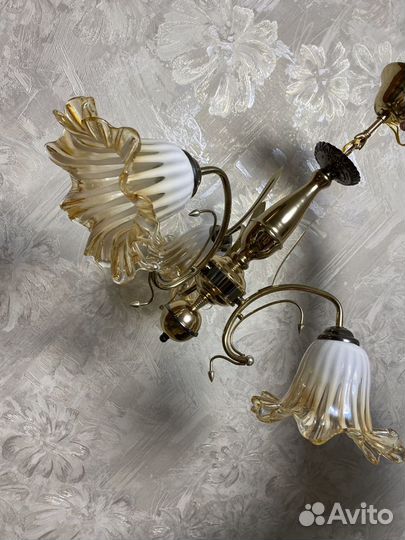 Люстра потолочная (три светильника)