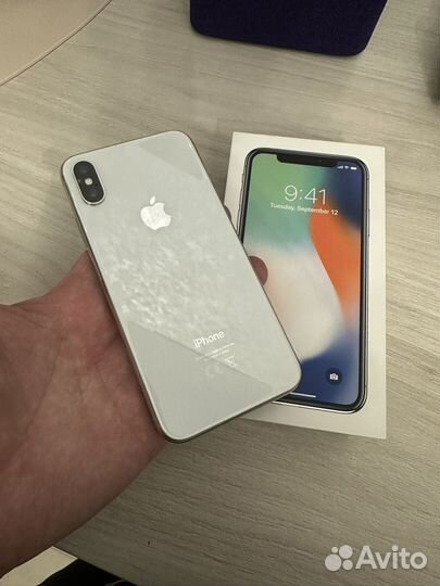 iPhone X, 64 ГБ