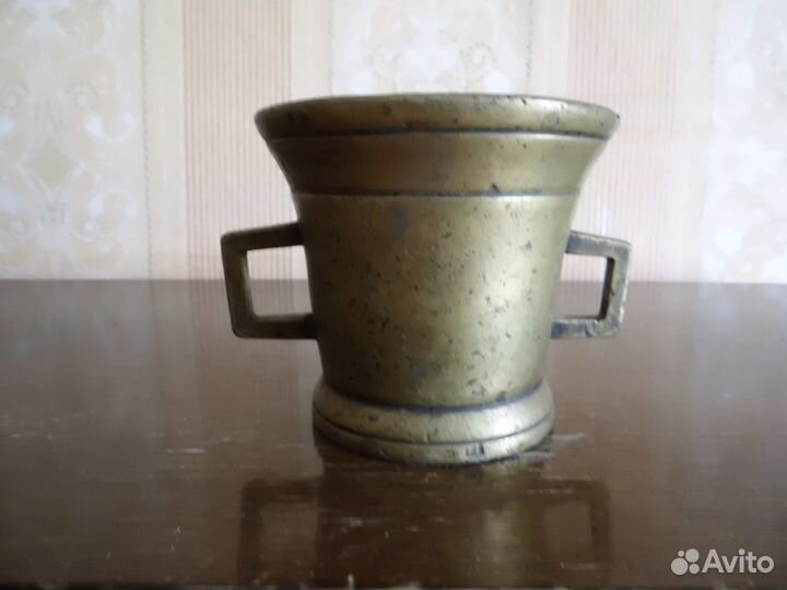 Старинная бронзовая ступка