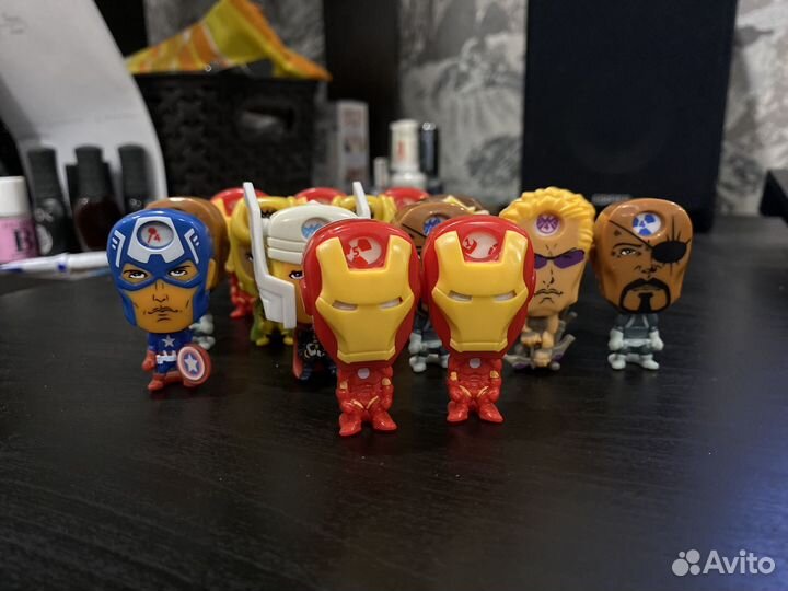 Киндеры Marvel Avengers Assemble 2014
