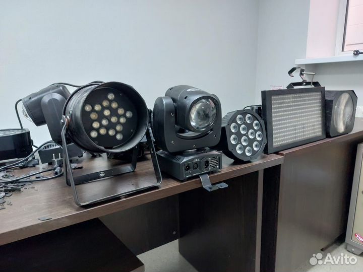 Световое оборудование для сцен и дискотек