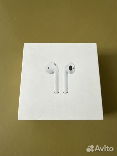 Коробка AirPods