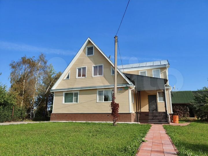 Коттедж 300 м² на участке 30 сот.