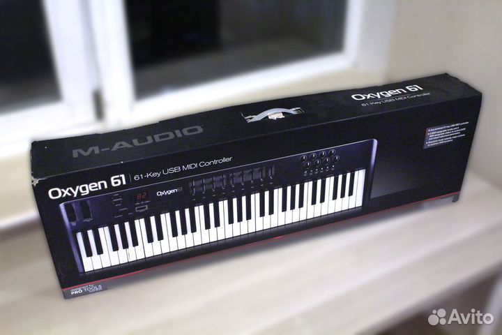 Midi-клавиатура M-Audio Oxygen 61 пианино