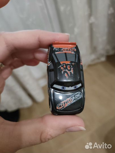 Машинка из мультика Тачки. Пластик
