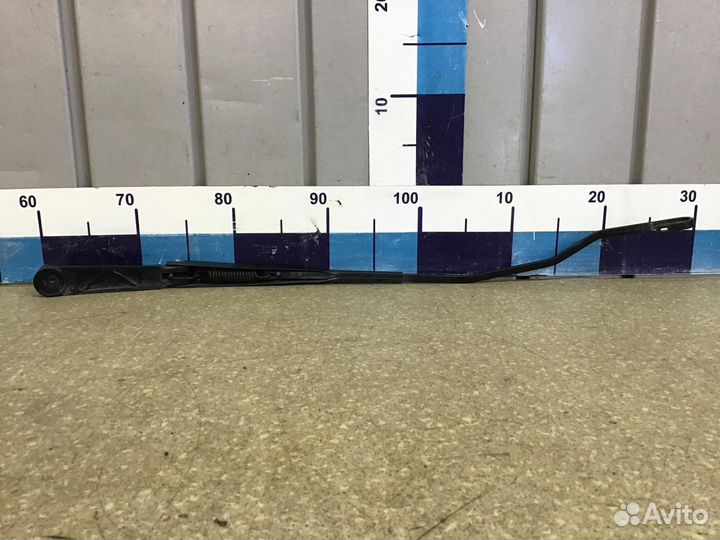 Поводок стеклоочистителя передний правый Datsun On