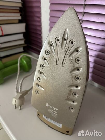 Утюг Vitek