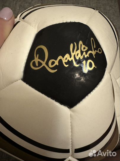 Футбольный мяч Роналдиньо