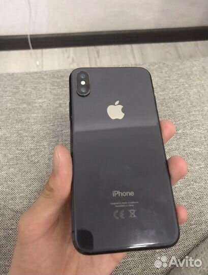Телефон iPhone 10