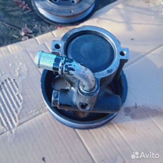 Насос гур Опель Омега, двс X20XEV