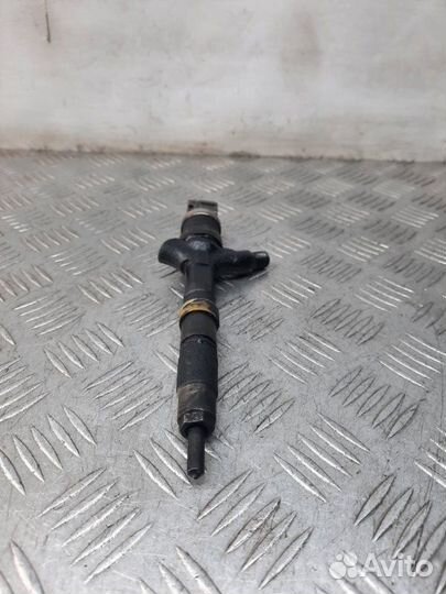 Форсунка Toyota Previa минивэн 2.0 1cdftv 2005