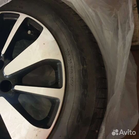 Pirelli Carras All Season 205/55 R16