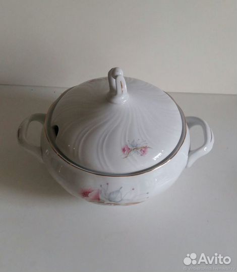 Новая фарфоровая супница, Германия