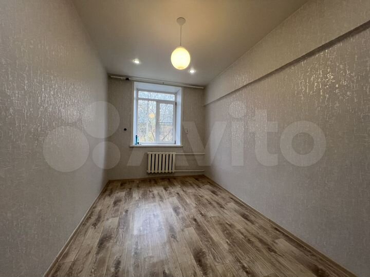 Комната 13,4 м² в 3-к., 2/2 эт.