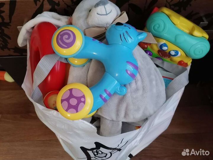 Развивающие игрушки пакетом